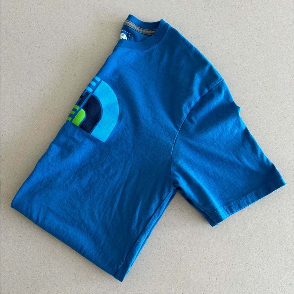 North Face tee